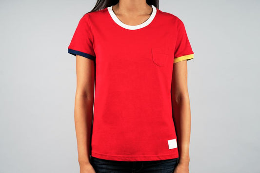 Camiseta deportiva roja